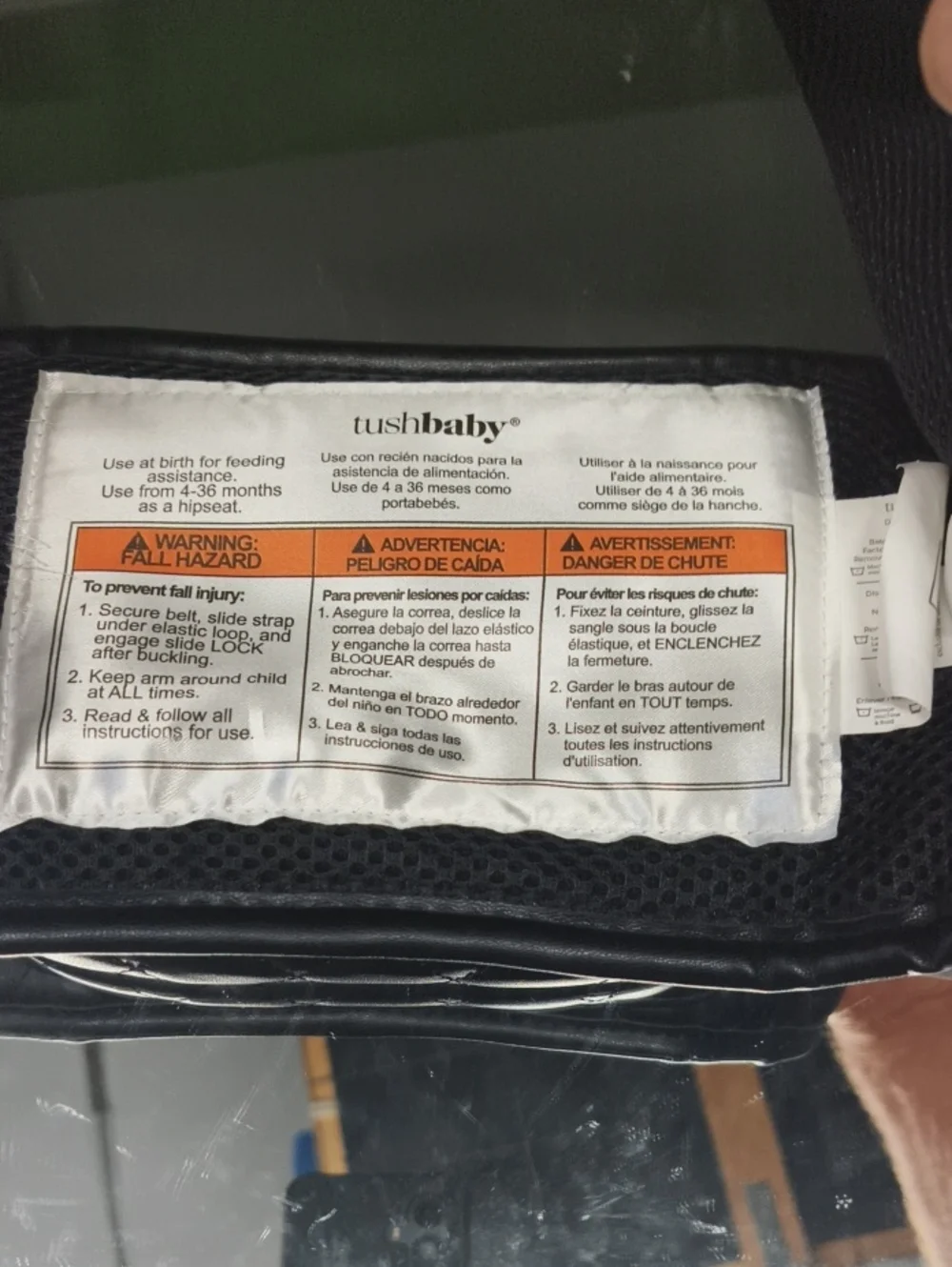 a MINT Tushbaby Quilted Vegan Black Leather Bag. Excellent.